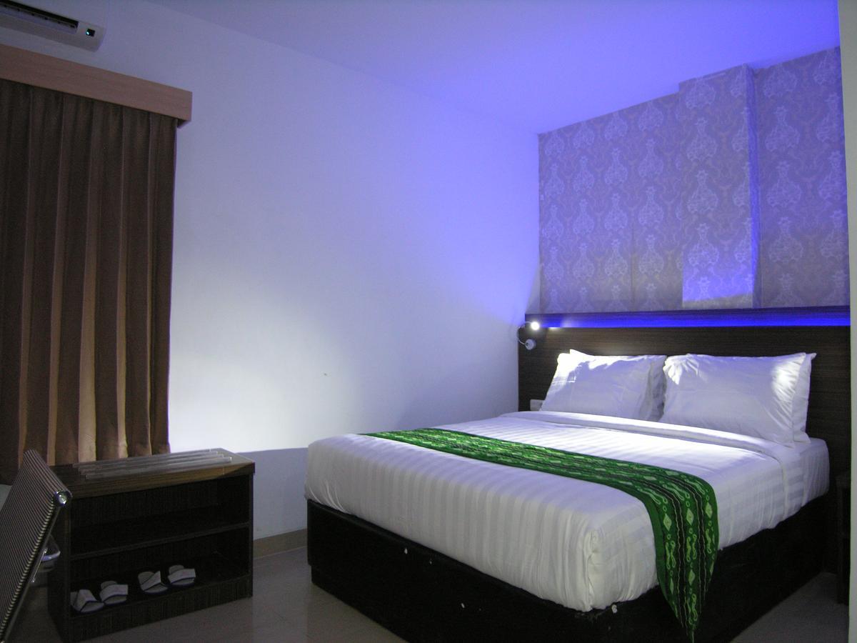Hotel Delima Banjarmasin (South Kalimantan) Bagian luar foto